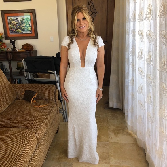 Meet your Posher, Lori - Picture 2 of 2